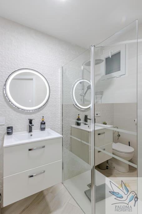 Wonderful Studio Apartment On The Beachfront 贝纳尔马德纳 外观 照片