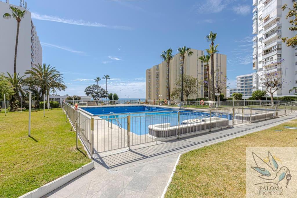 Wonderful Studio Apartment On The Beachfront 贝纳尔马德纳 外观 照片