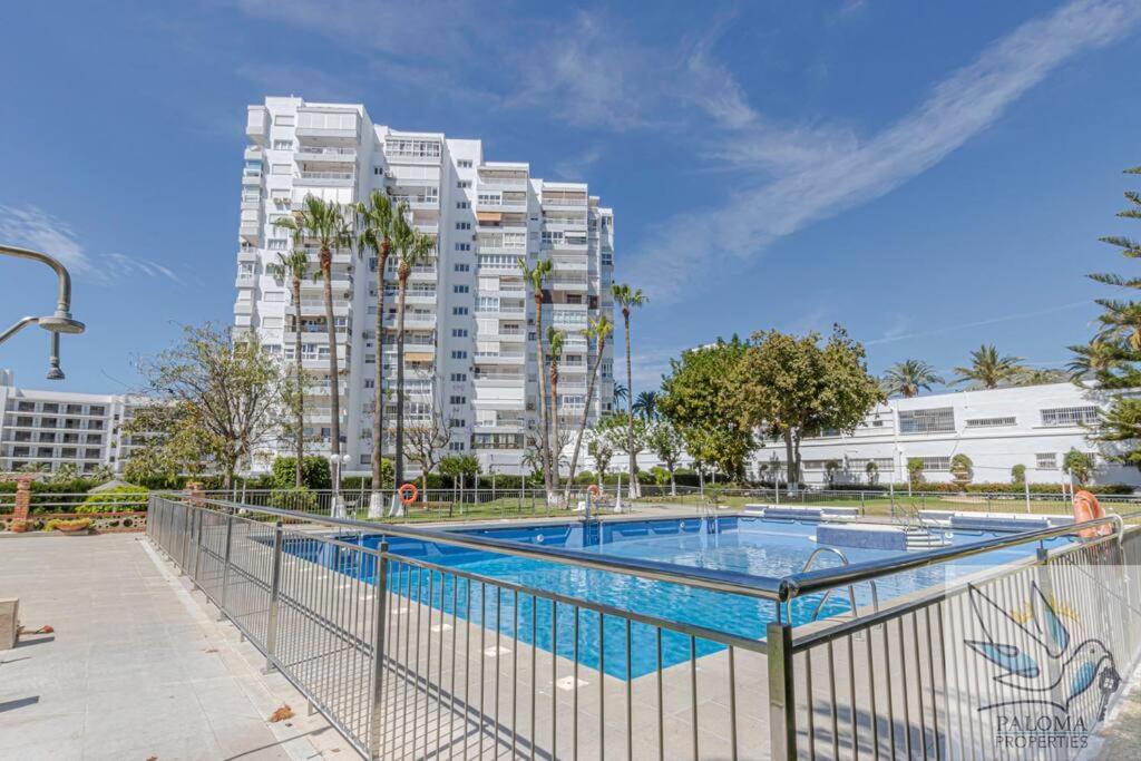 Wonderful Studio Apartment On The Beachfront 贝纳尔马德纳 外观 照片